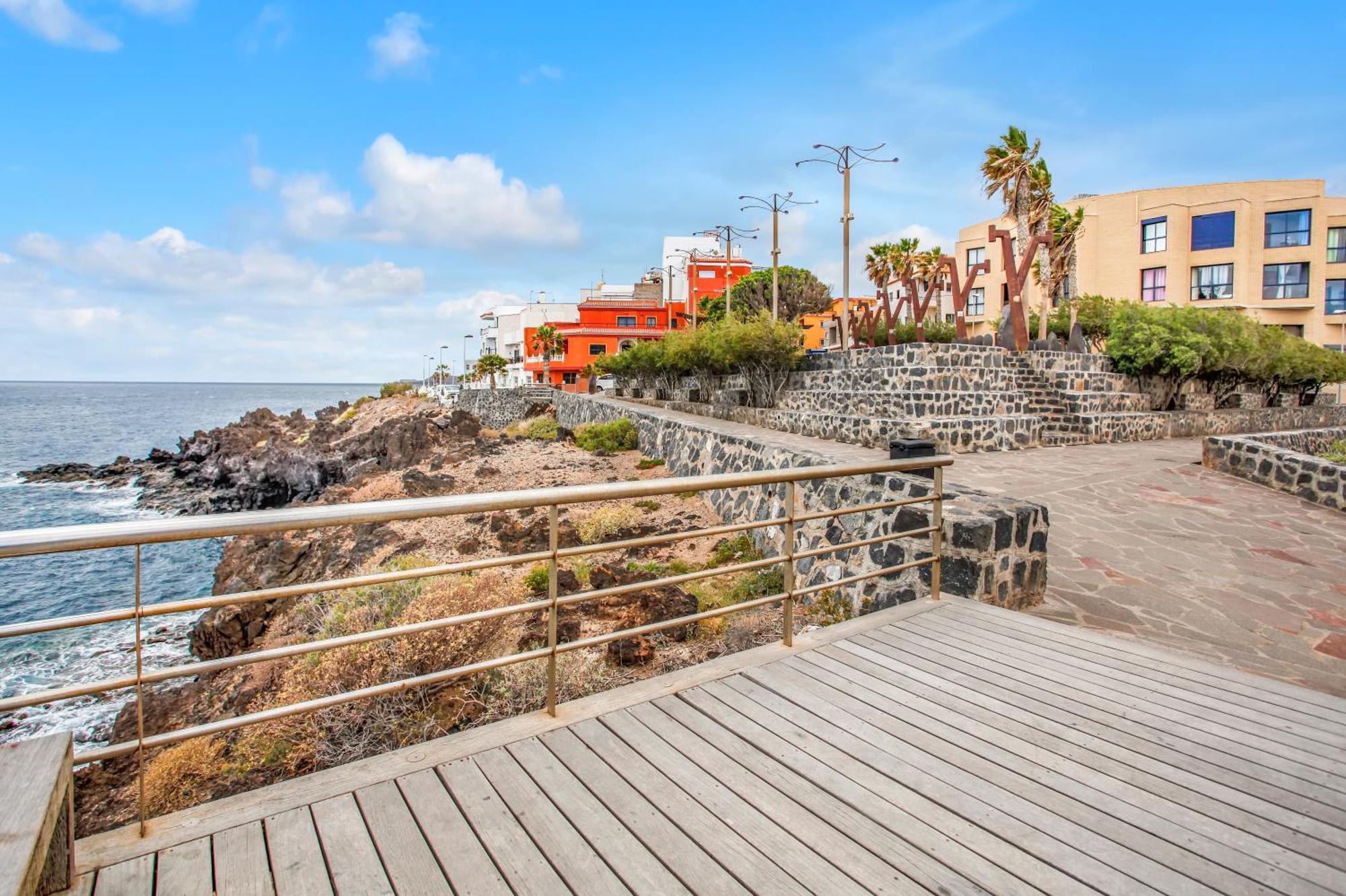 Ocean Blue, Next To The Ocean, Fast Wi-Fi Apartment Los Abrigos Ngoại thất bức ảnh